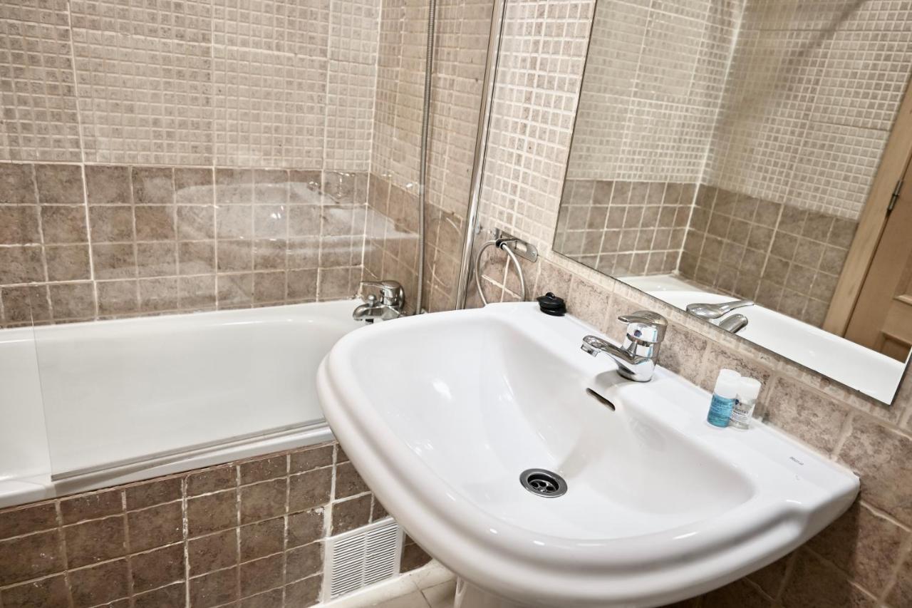 For You Rentals Centrico Apartamento Temporal En La Calle Infanta Inf1A มาดริด ภายนอก รูปภาพ