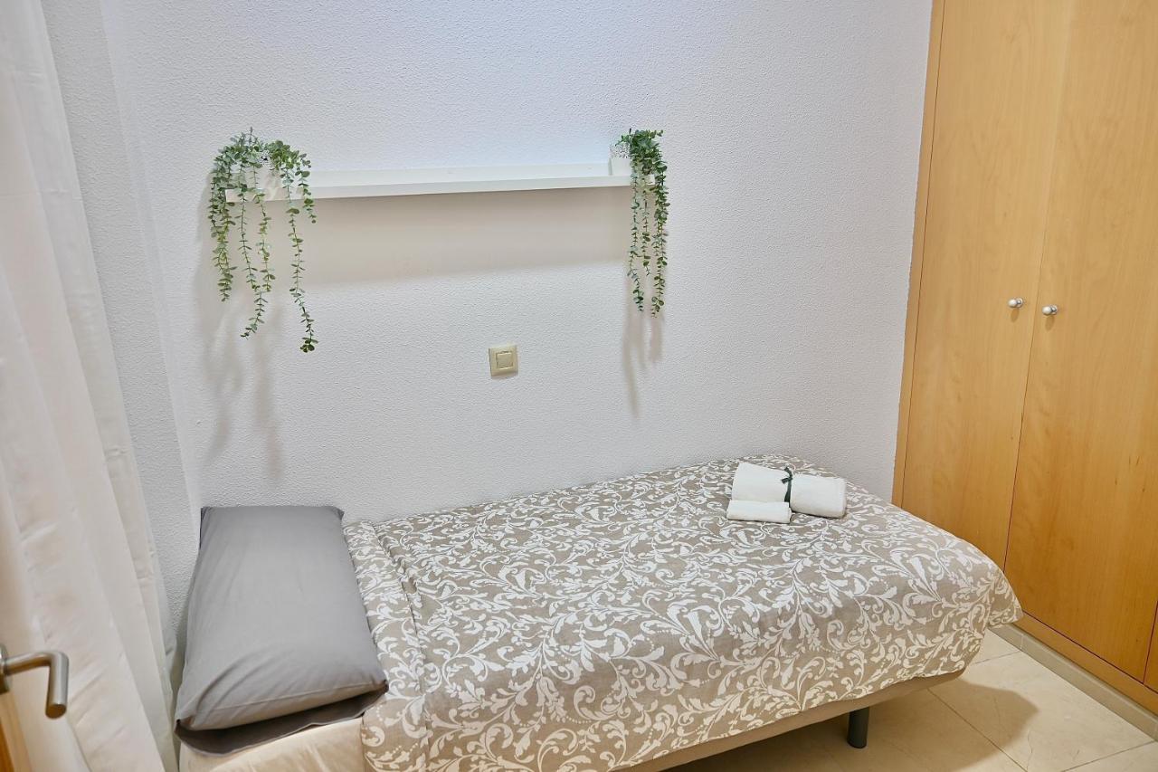 For You Rentals Centrico Apartamento Temporal En La Calle Infanta Inf1A มาดริด ภายนอก รูปภาพ