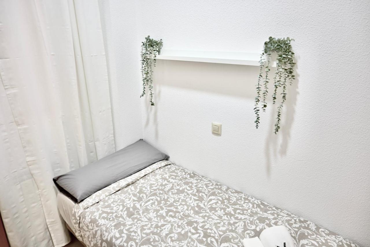 For You Rentals Centrico Apartamento Temporal En La Calle Infanta Inf1A มาดริด ภายนอก รูปภาพ